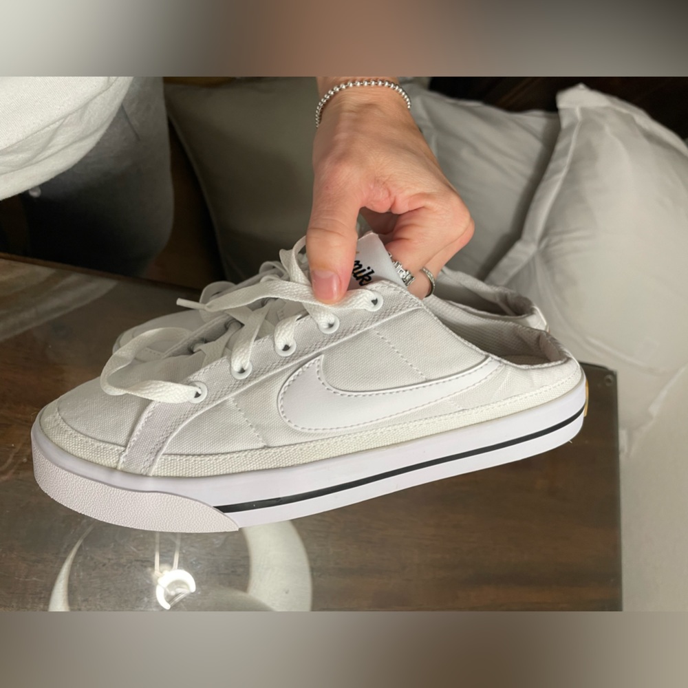 Nike Court Legacy Mules